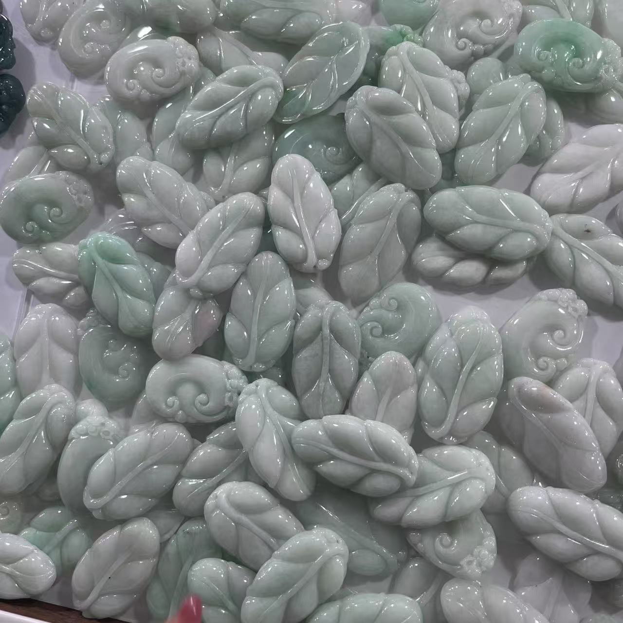 天然a货翡翠树叶如意吊坠-d278—多样性发一件