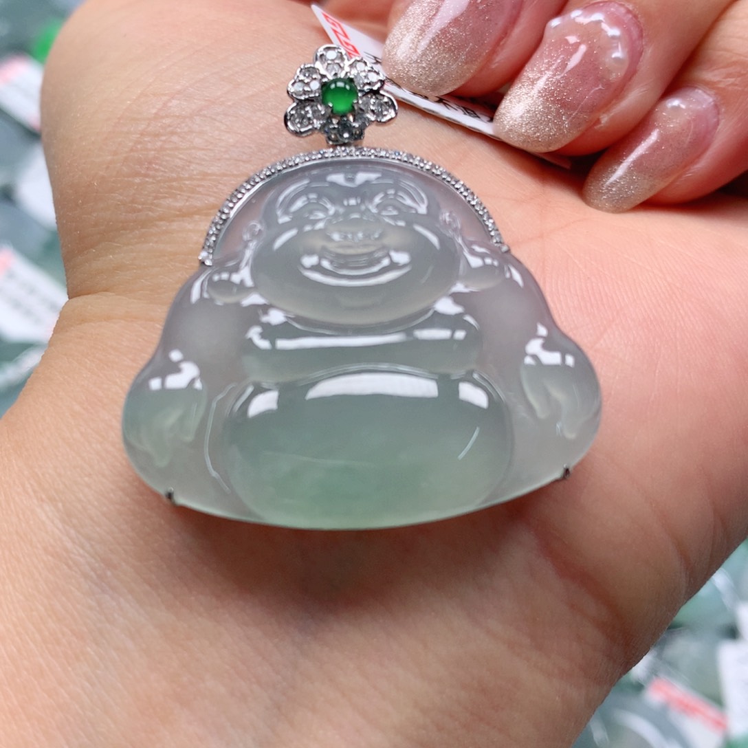 翡翠颈饰18K金镶嵌天然翡翠