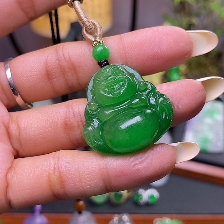 翡翠未镶嵌吊坠(赠链)