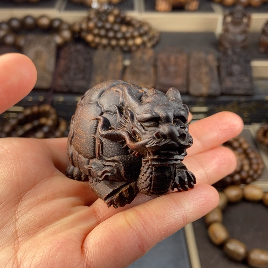 沉香木吊坠花****?越南芽庄白棋楠