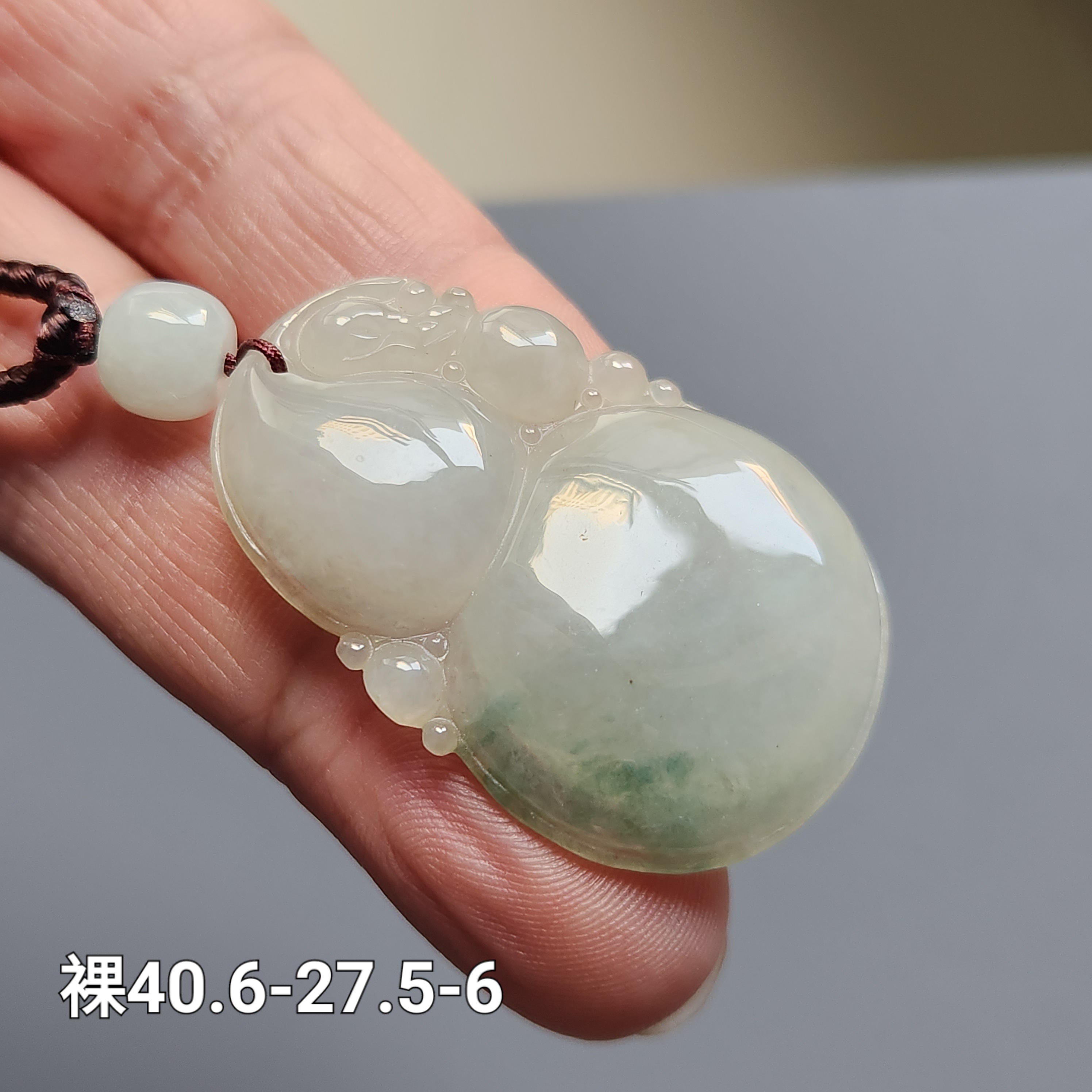 缅甸天然A货翡翠 福利平出 糯化晴底飘花大葫芦吊坠精美百搭时尚