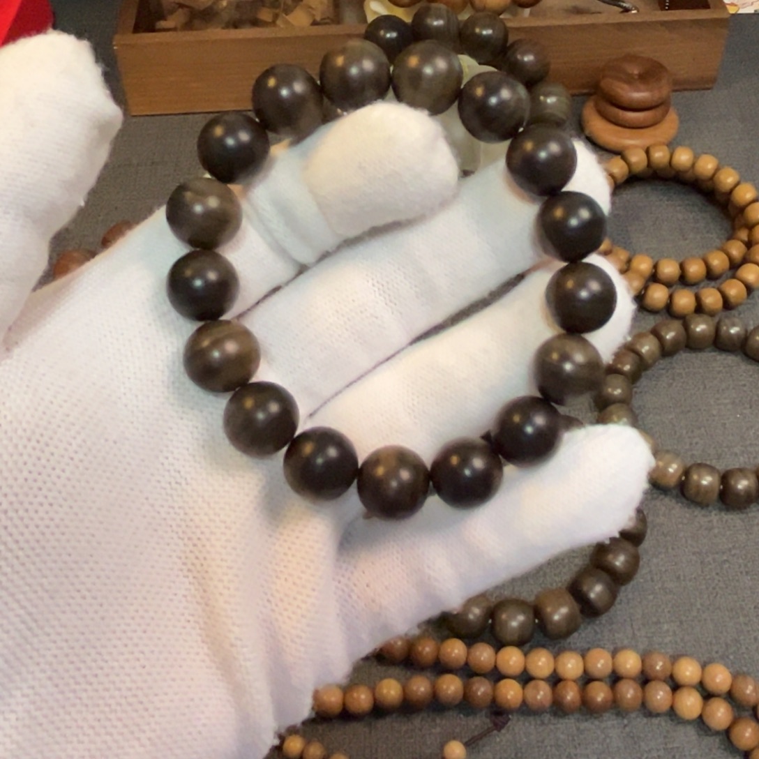 男***年檀香木手串/手链老山檀香阴沉1.2圆珠