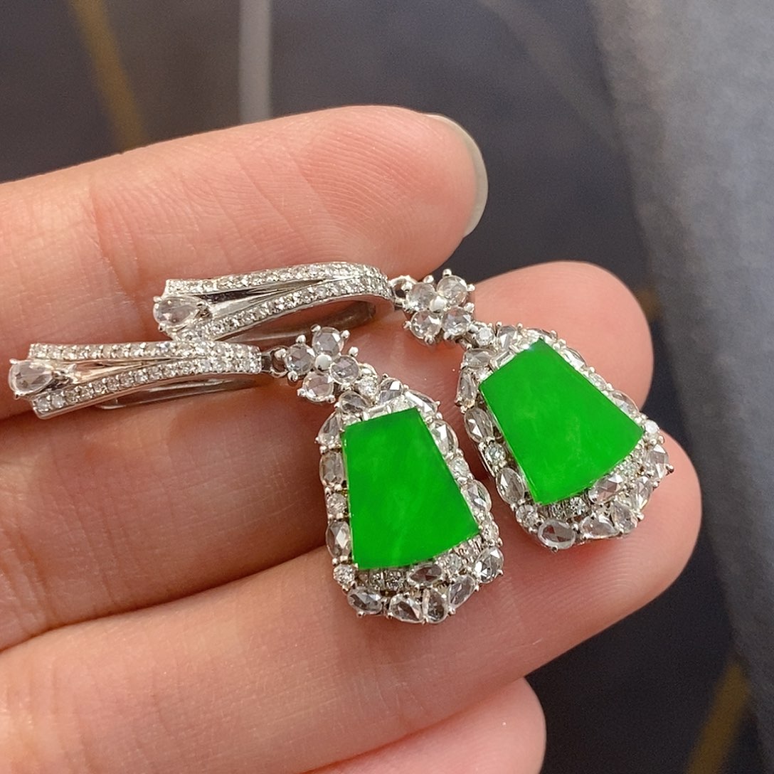 翡翠耳饰18K金镶嵌天然缅甸A货翡翠