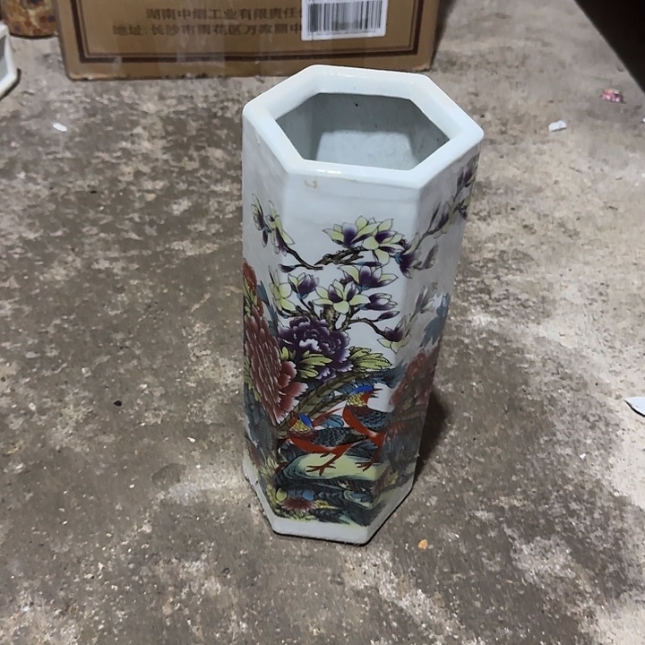 陶景德镇陶瓷瓷厂瑕品