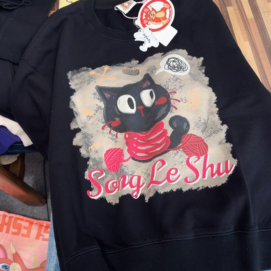 毛线猫黑色 特价不退