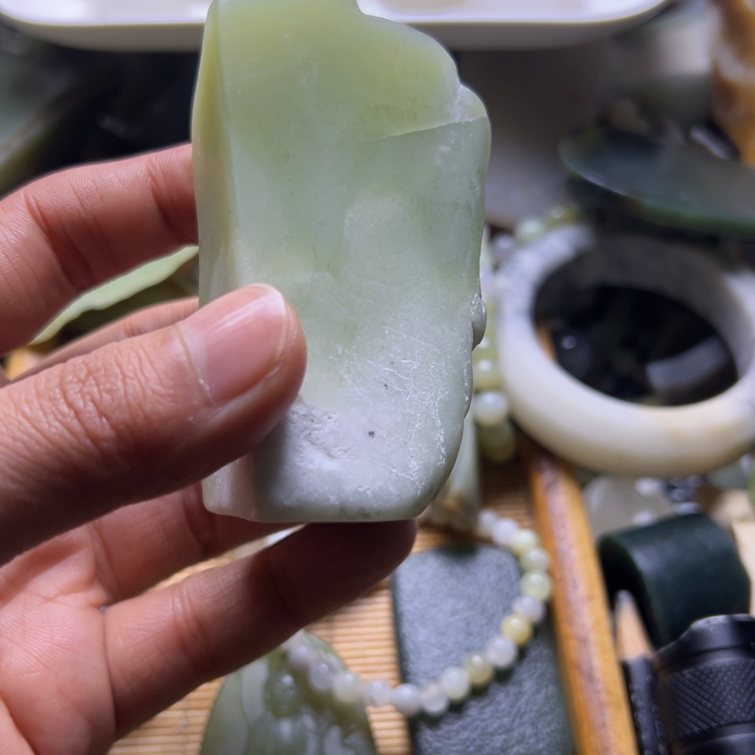 和田玉（糖玉）未镶嵌挂件