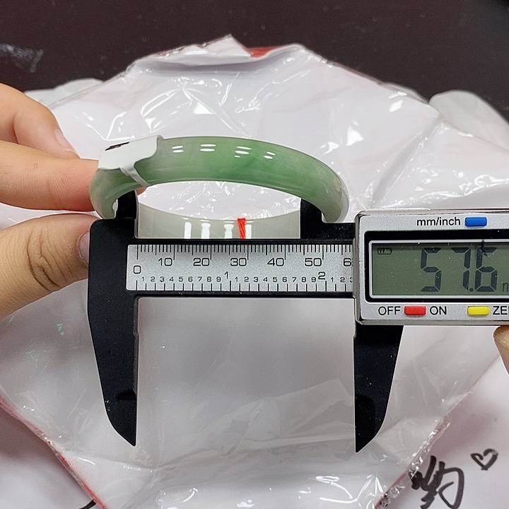 翡翠手镯未镶嵌501 