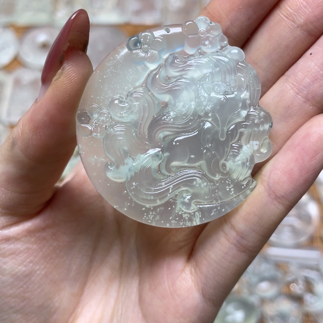 未镶嵌蛇纹石玉颈饰