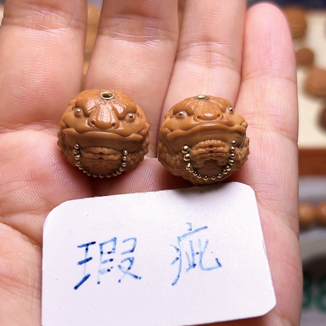 清***°猴头核桃手串瑕疵金蟾