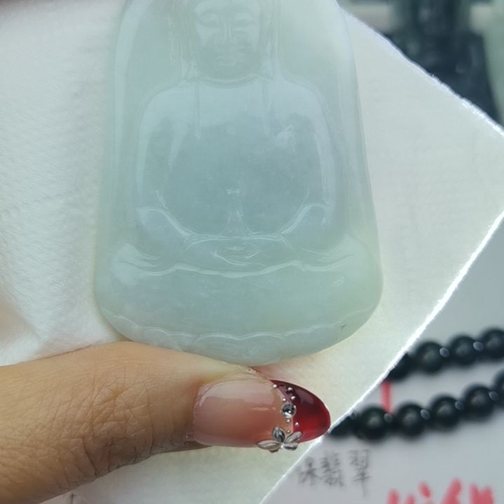 翡翠颈饰未镶嵌天然的A货翡翠多样性发货