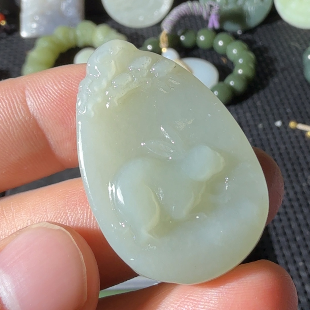 和田玉未镶嵌颈饰