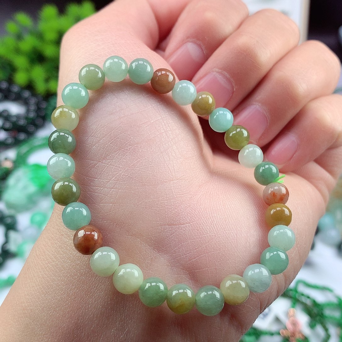 翡翠颈饰未镶嵌手串