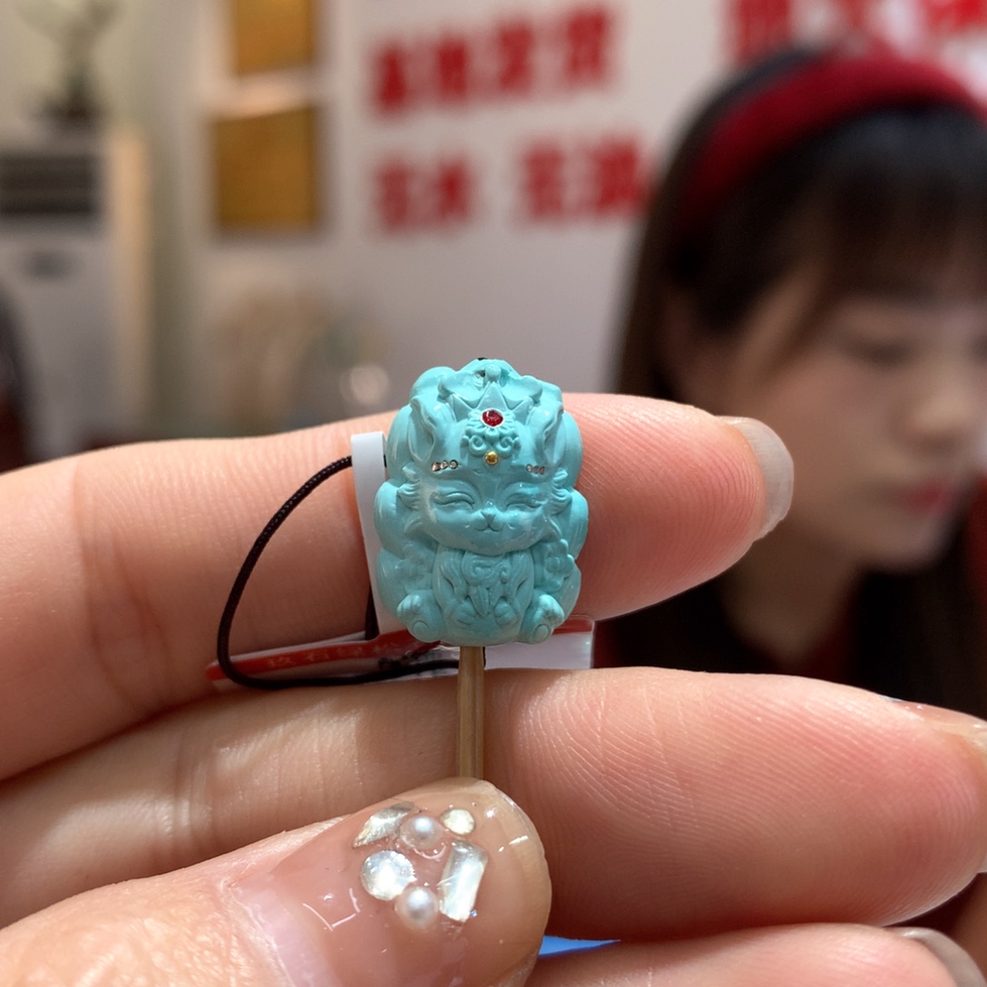 绿松石配饰未镶嵌