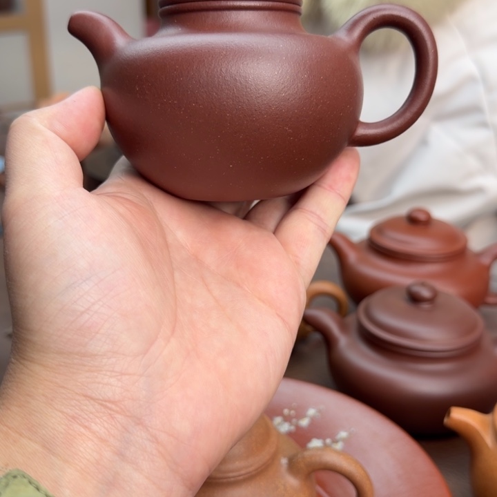 是***呀茶壶紫砂紫泥大亨掇球壶特价240