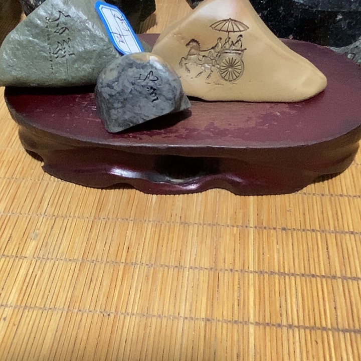 叶***原石雕刻工艺手把