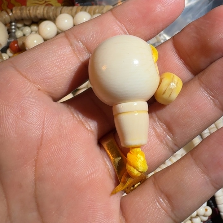 自***韵菩提根/象牙果吊坠