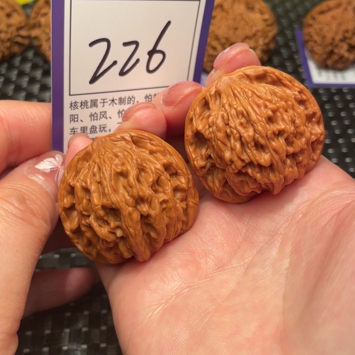 文玩核桃把件40虎头226