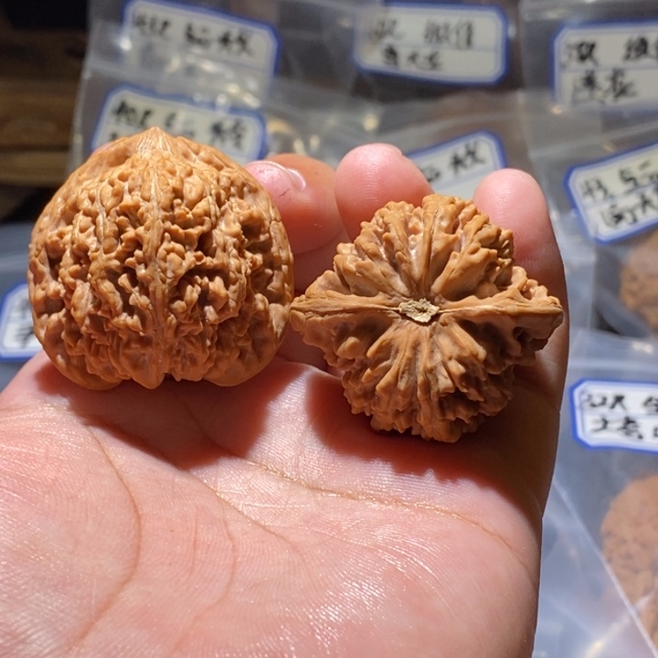 小***食文玩核桃吊坠40全品满天星