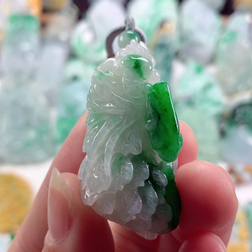 【闪购商品】翡翠吊坠(不含链)未镶嵌