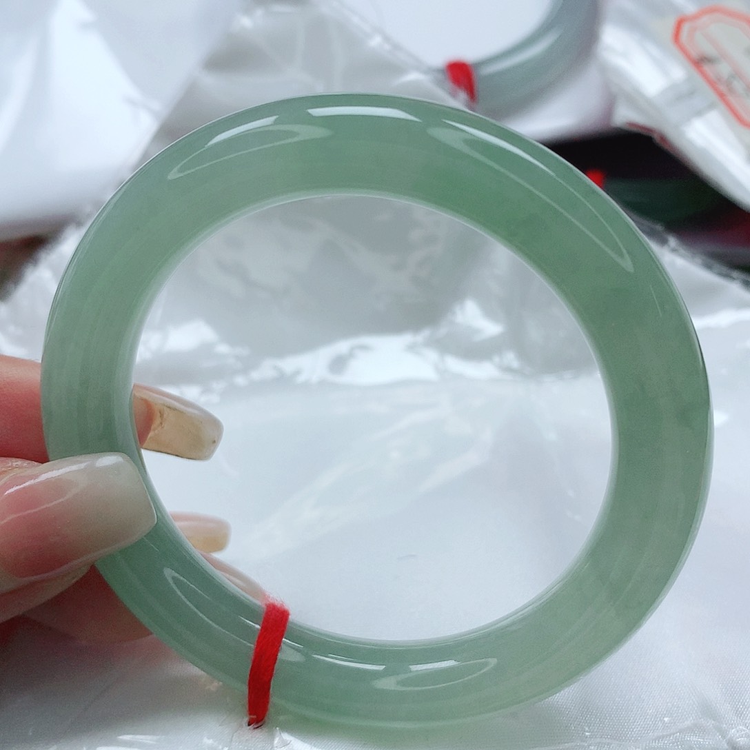 【闪购商品】翡翠手镯未镶嵌A*y缅甸天然A货翡翠