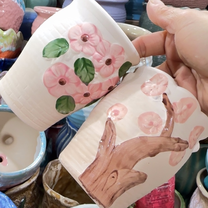 凑9块包邮，有孔，陶瓷花盆