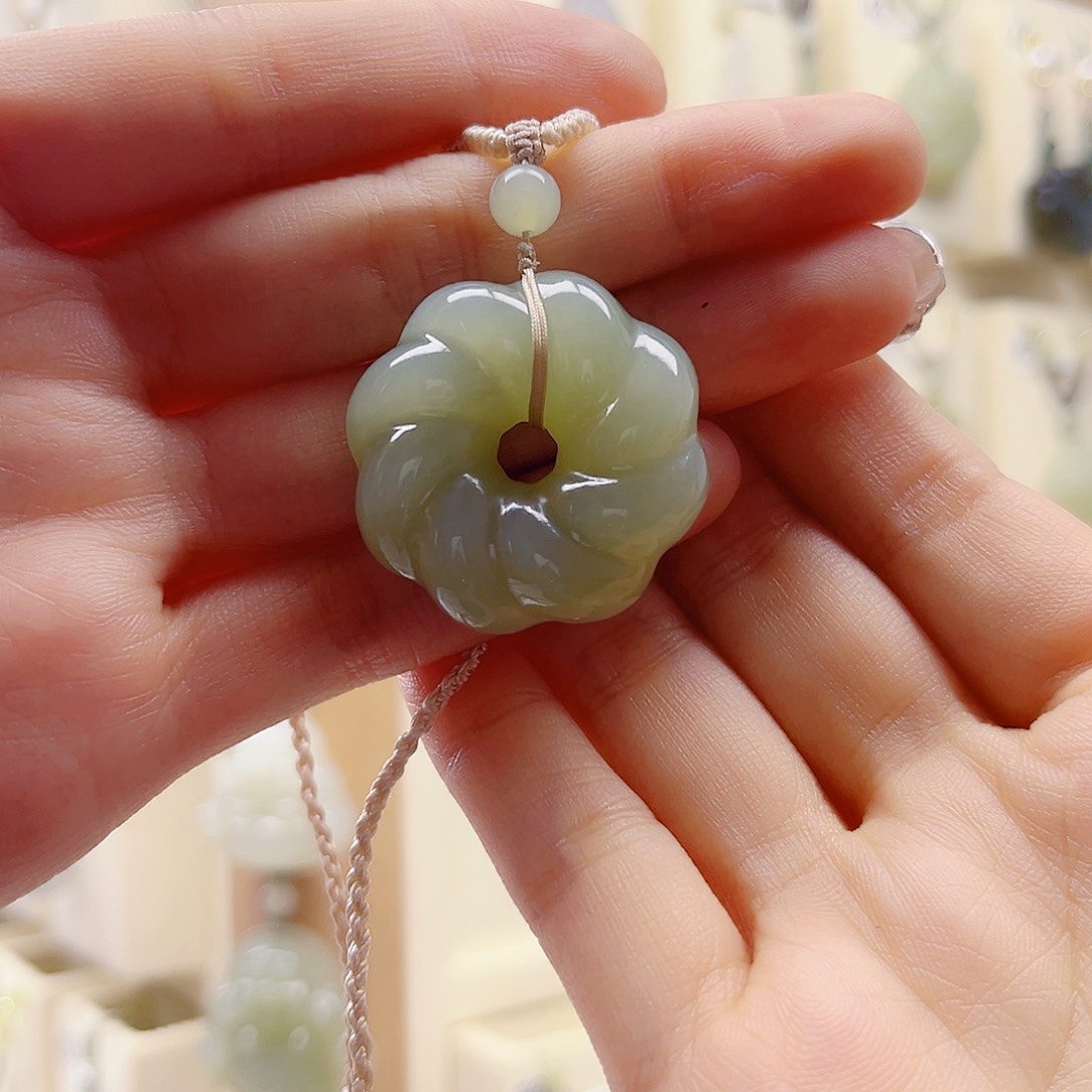 _***Z和田玉未镶嵌吊坠(赠链)