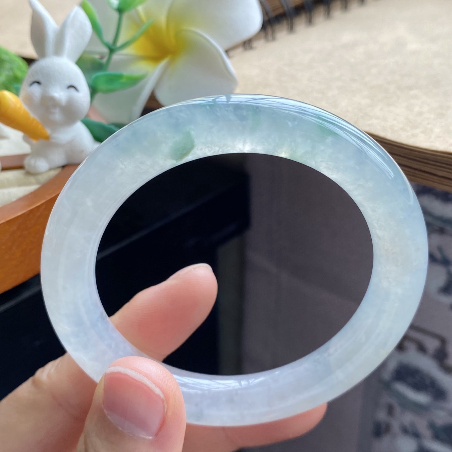 03.27批冰飘绿果冻圆条2366号54.7-10.5-9.9金丝绿！天然翡翠手镯