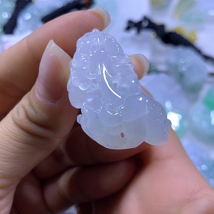 翡翠颈饰未镶嵌天然翡翠A货吊坠