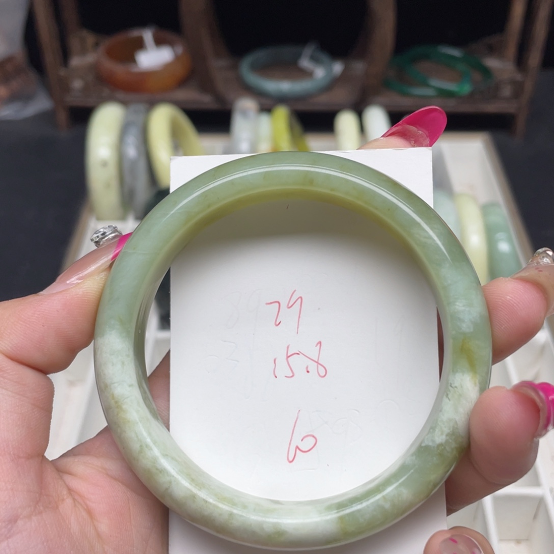 未镶嵌蛇纹石玉手镯