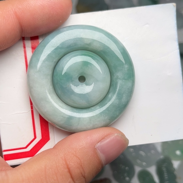 翡翠未镶嵌颈饰字母扣