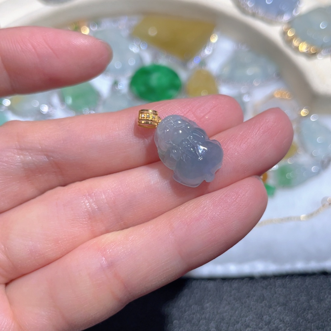 翡翠颈饰18K金镶嵌翡翠