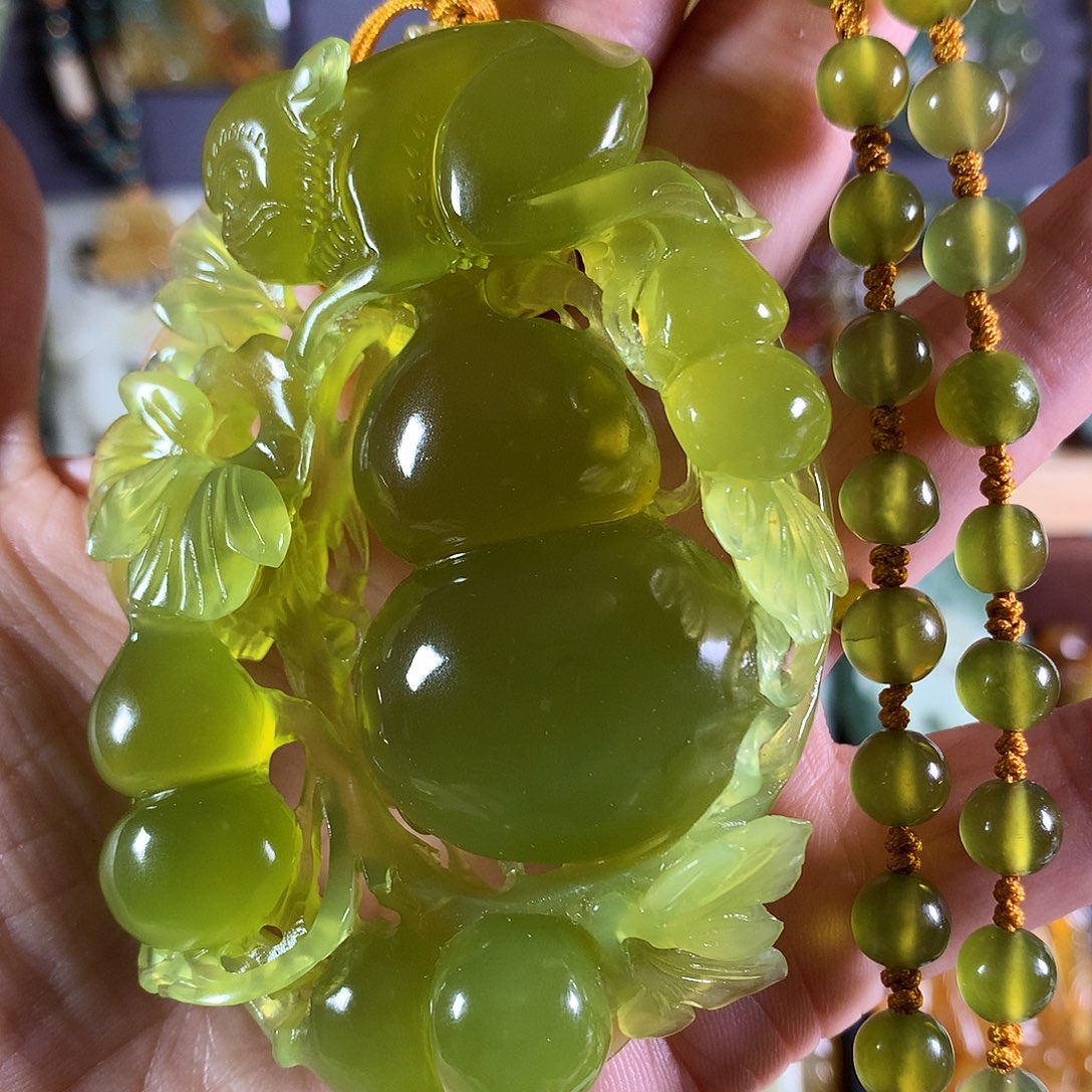 岫玉吊坠(赠链)未镶嵌小*莓