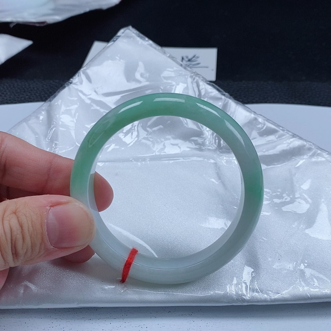 【闪购商品】翡翠手镯未镶嵌295号