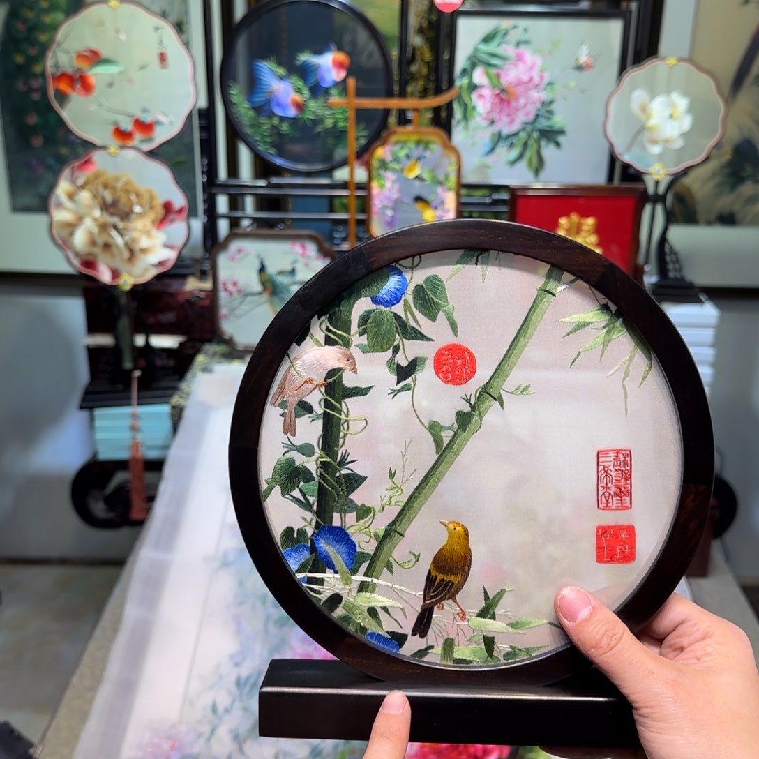 刺绣刺绣工艺精湛