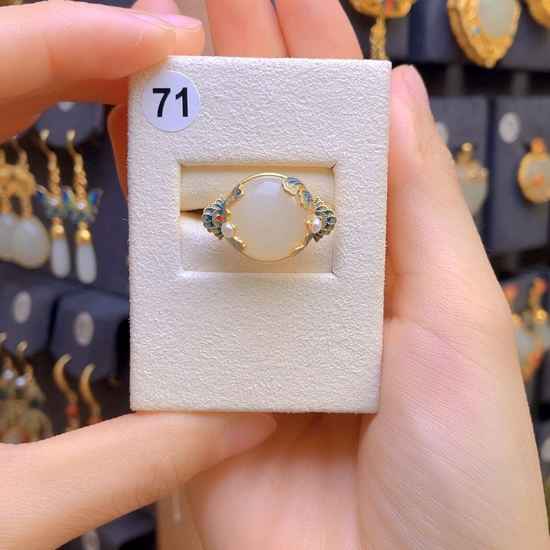 和田玉戒指银S925镀金镶嵌