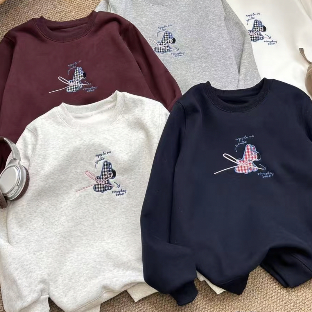 圆领加绒卫衣女秋冬宽松韩版印花长袖休闲百搭正肩上衣潮