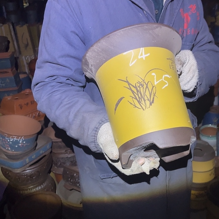 紫砂花盆紫砂花盆和小