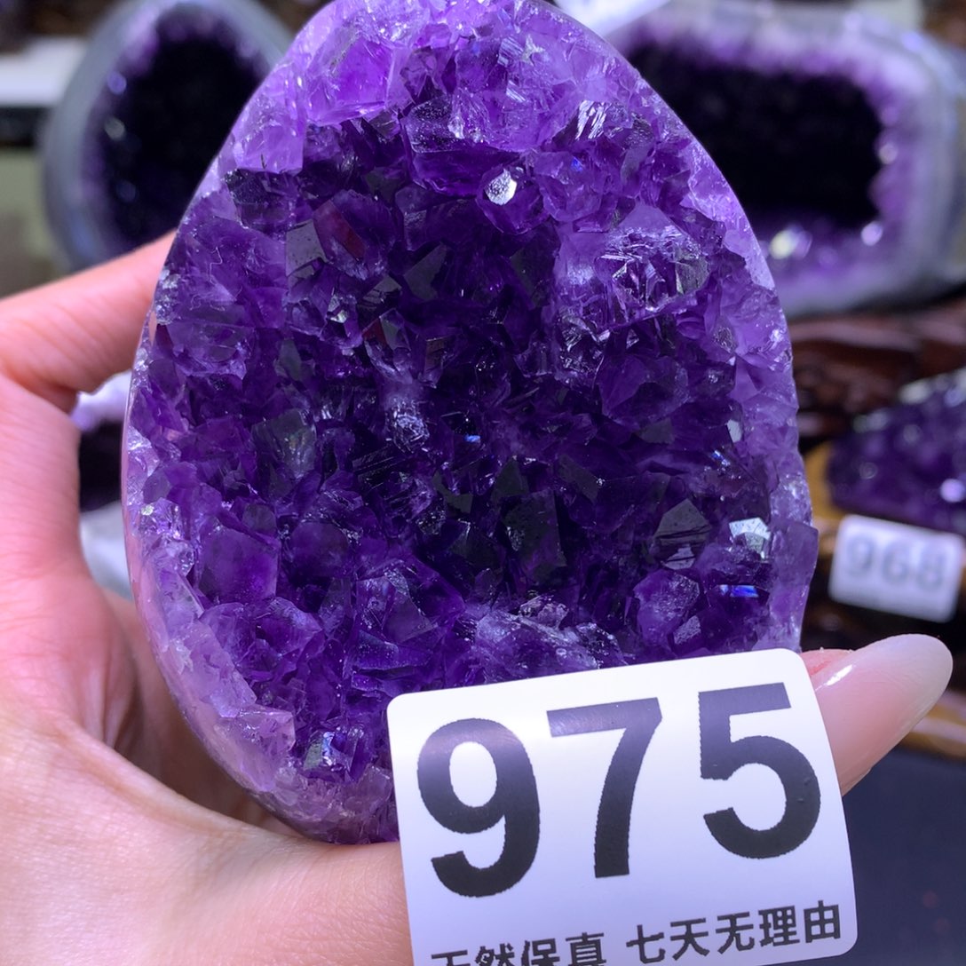 水晶水晶摆件未镶嵌张***侠