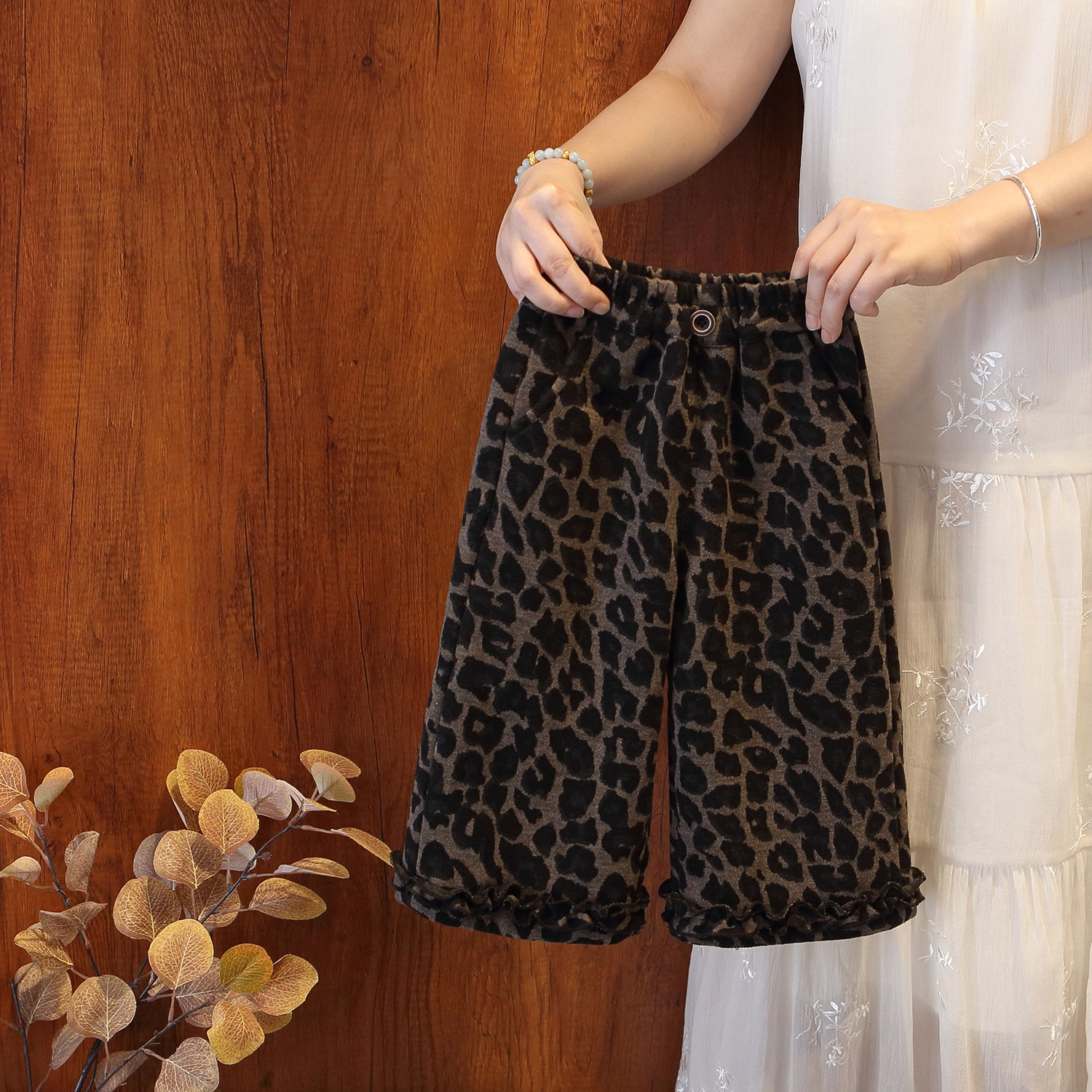 女童加绒裤子秋冬季新款女宝宝一体绒保暖长裤儿童时髦豹纹直筒裤