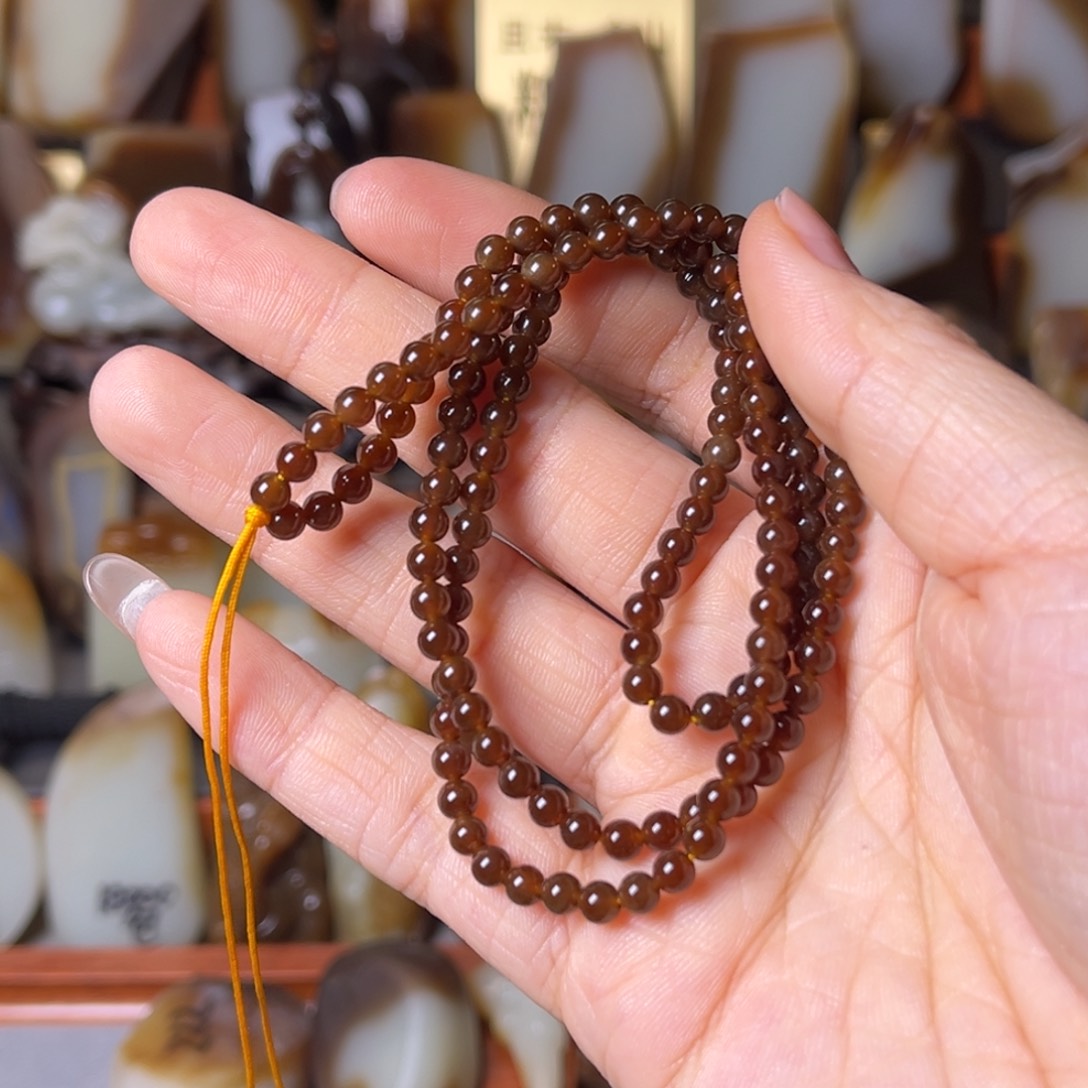 和田玉（糖玉）颈饰未镶嵌