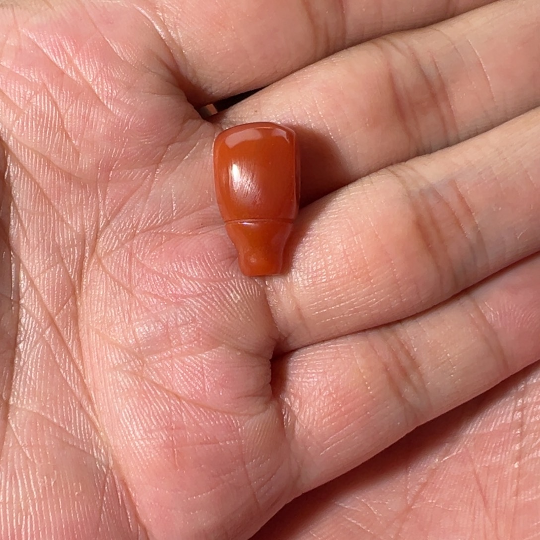****生未镶嵌南红玛瑙珠宝奇石三通10.1mm