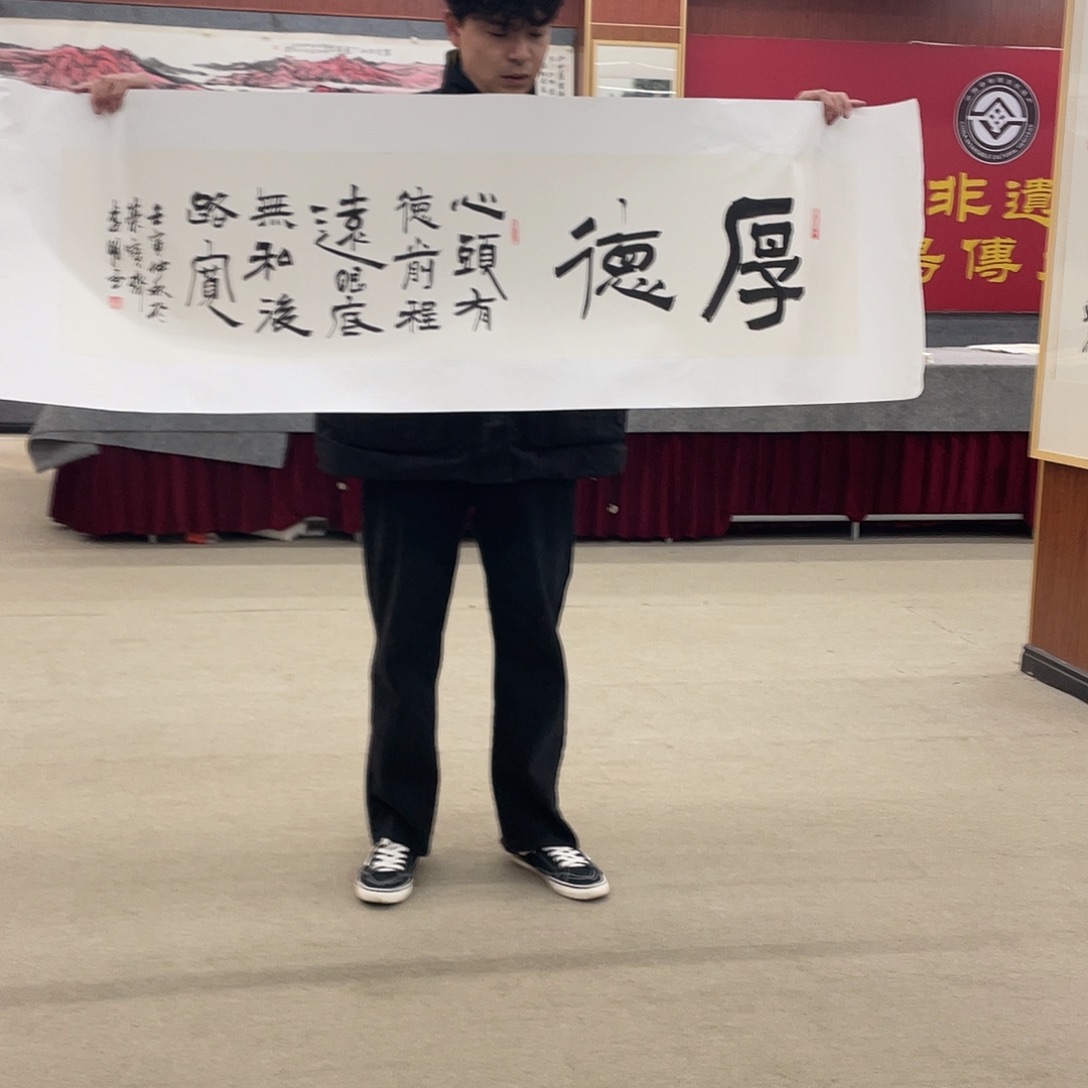 国画可口可乐杯。可口可乐公司在公司