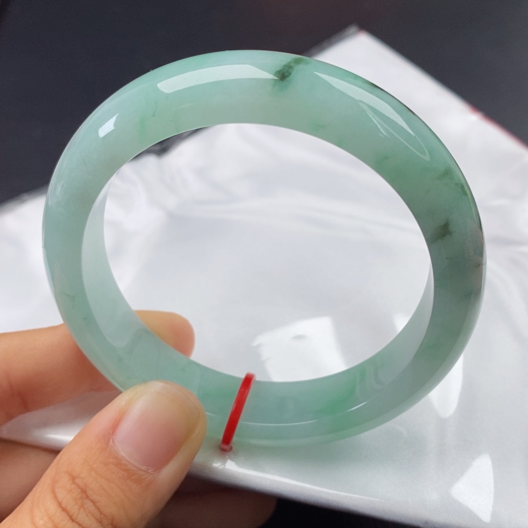 翡翠手镯未镶嵌56正圈