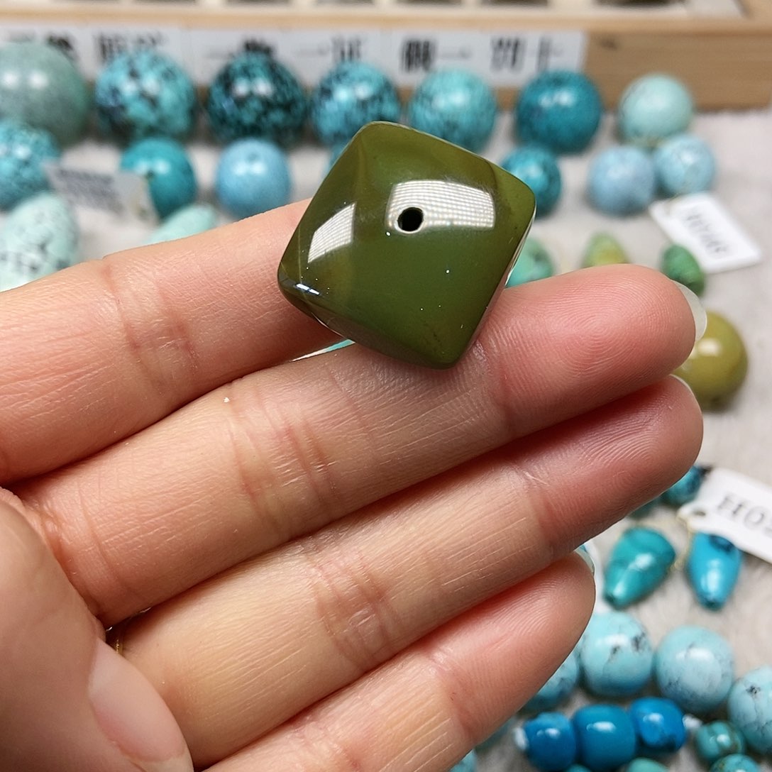 未镶嵌绿松石珠宝半成品