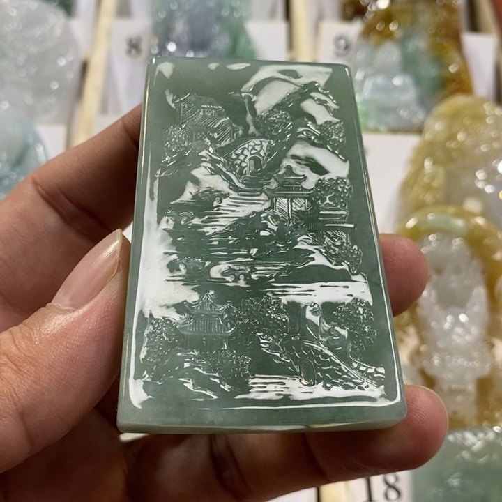 颈饰未镶嵌翡翠山水