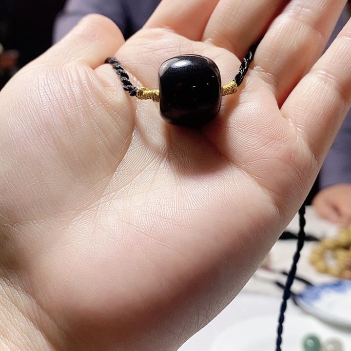 密玉（石英质玉）未镶嵌颈饰