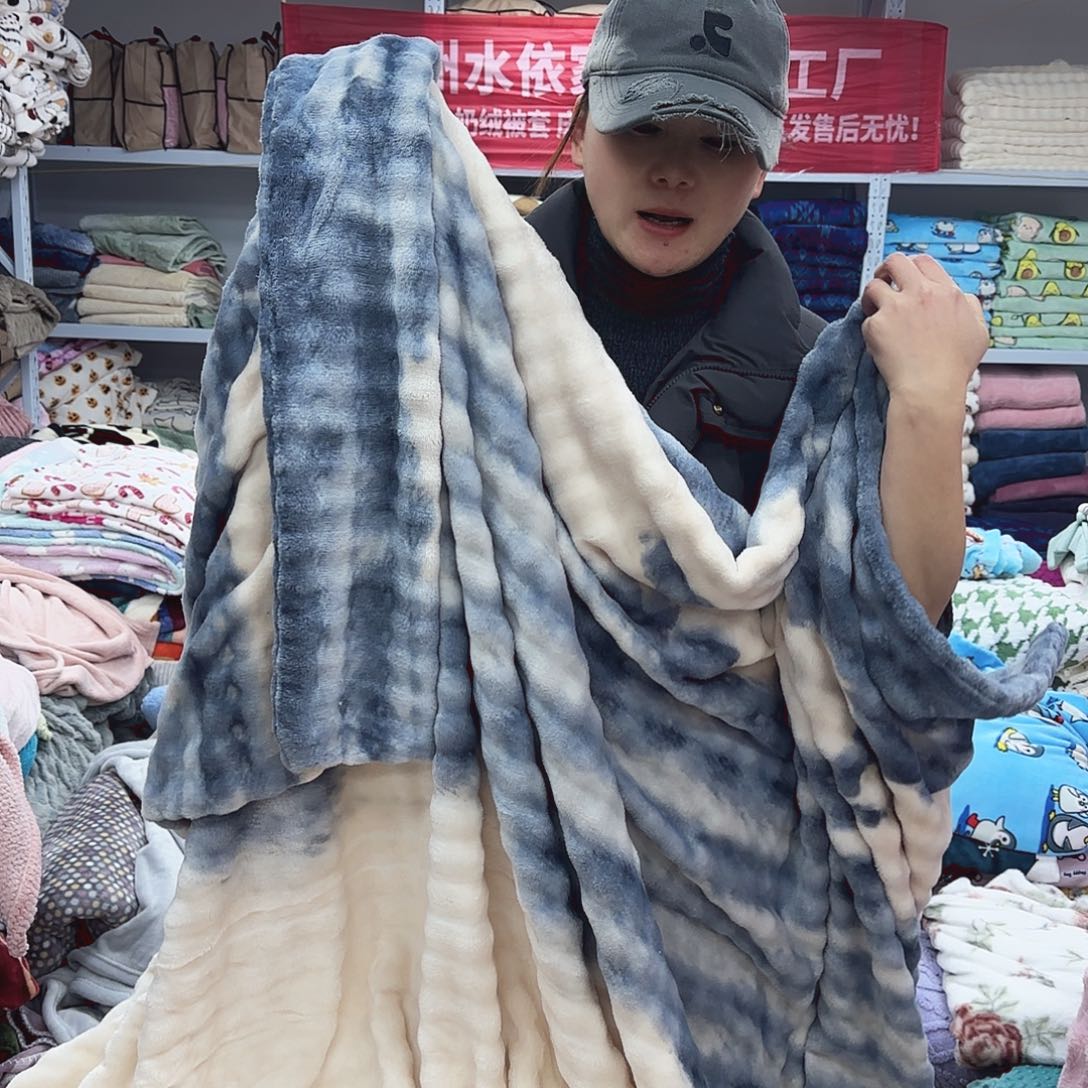 羊驼毛220.240巨厚云貂绒被套，内里有脏瑕疵