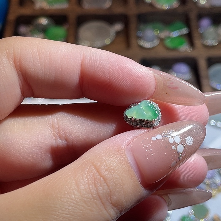 翡翠银S925镶嵌颈饰