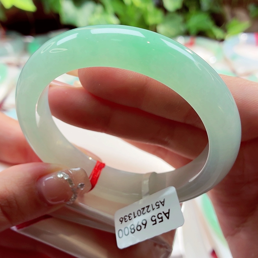 翡翠未镶嵌手镯88