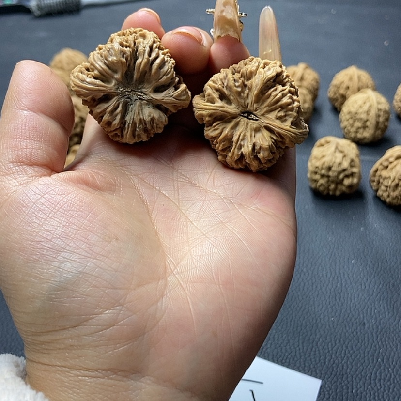 【闪购商品】文玩核桃吊坠该**了